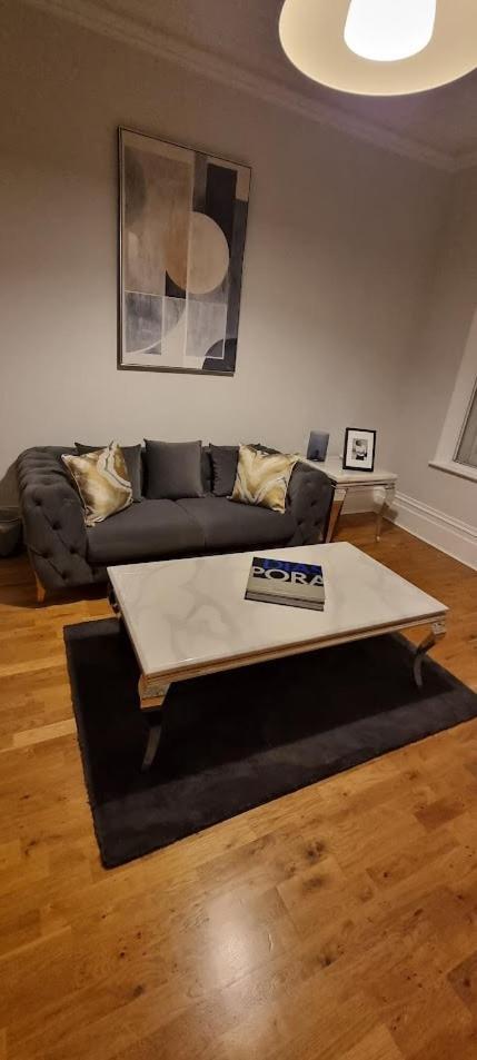 Star London Warwick Mansions 3-Bed Oasis Apartment Bagian luar foto
