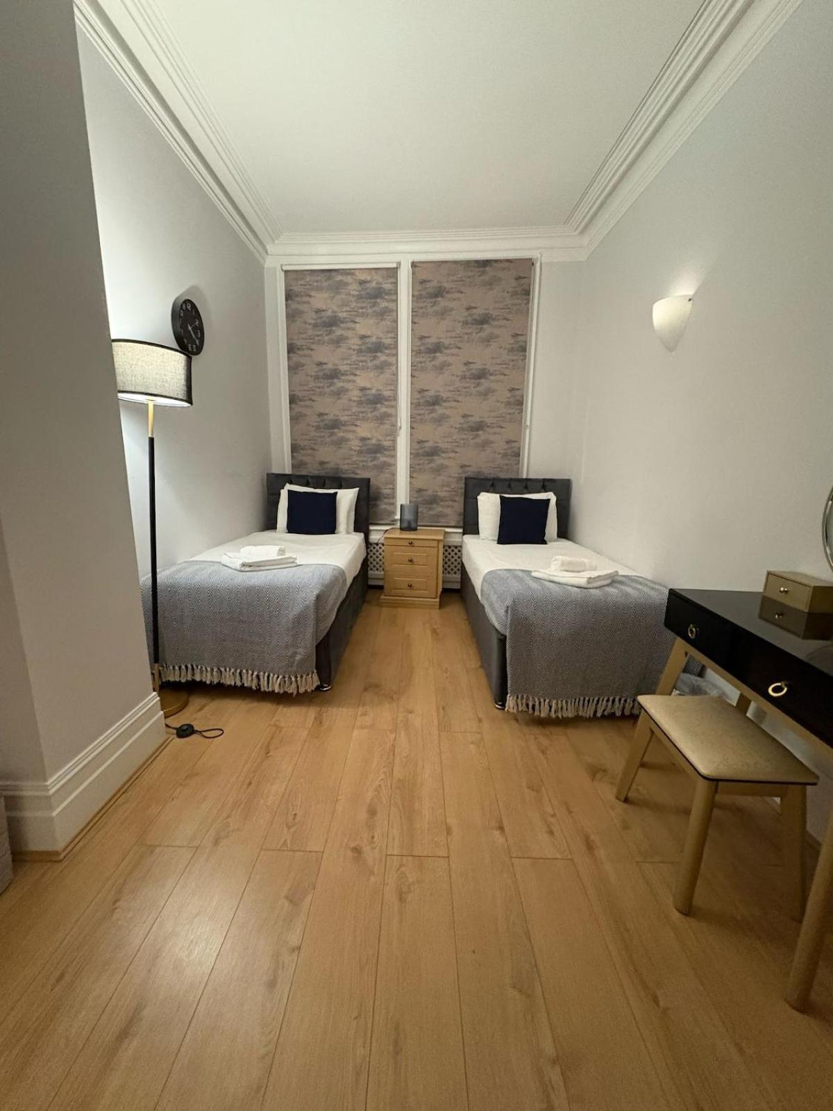 Star London Warwick Mansions 3-Bed Oasis Apartment Bagian luar foto